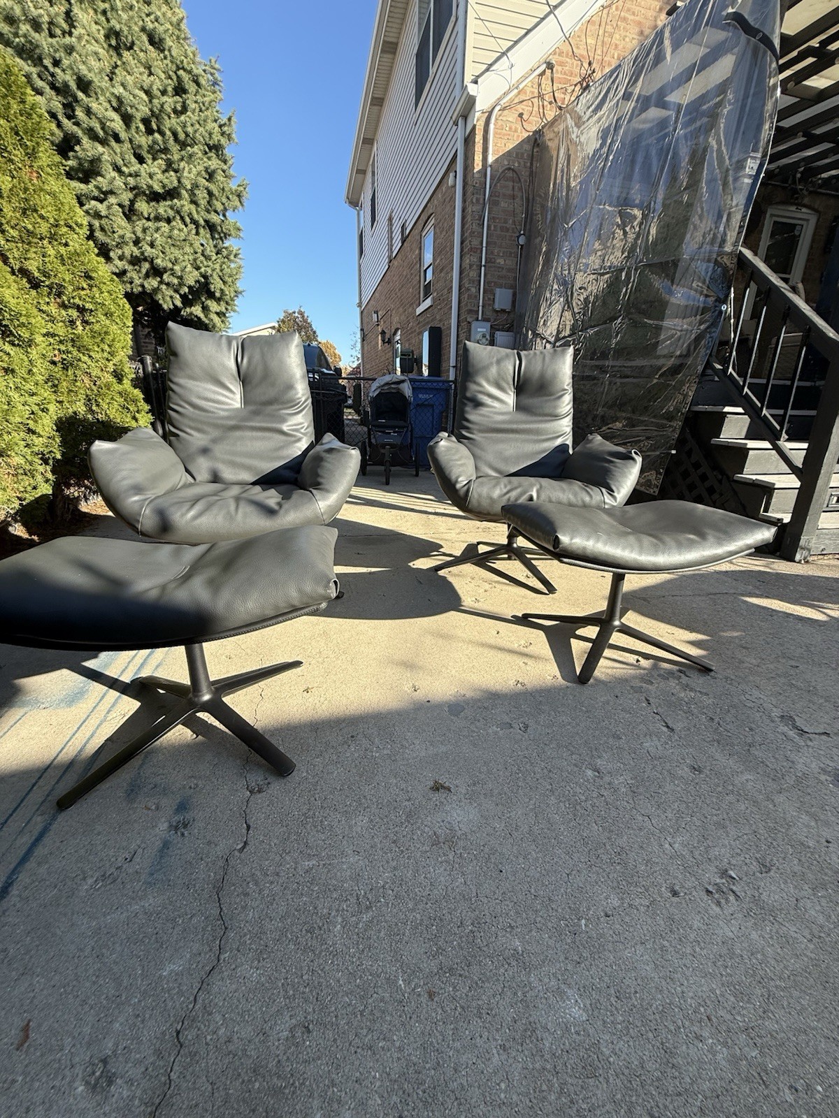 COR Cordia Lounge Armchair With Feet Stand