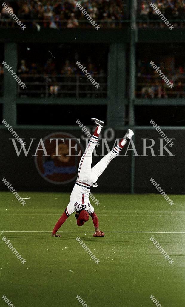 DA200 Ozzie Smith St Louis Cardinals Cartwheel 8x10 11x14 16x20 Colorized Photo