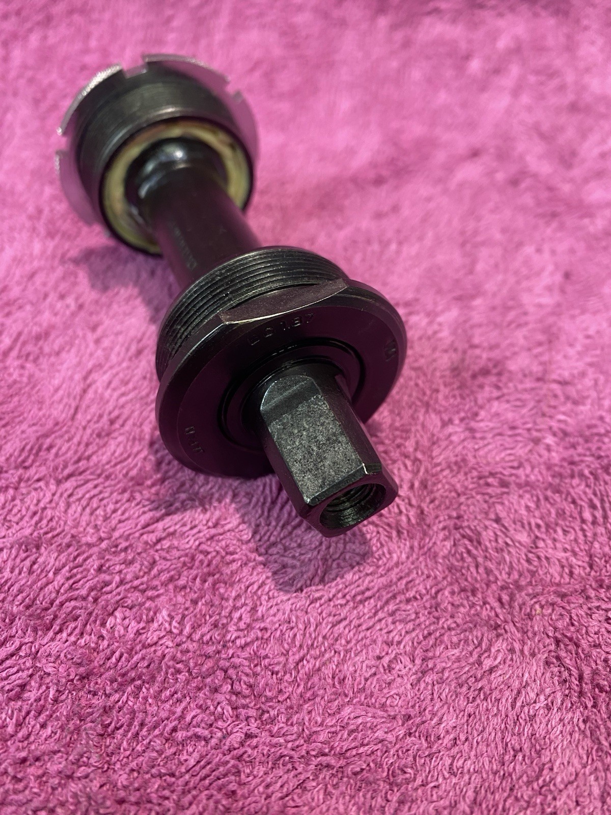 Shimano Square Taper JIS Bottom Bracket 68 X 113 CrMo ENG Threaded #91