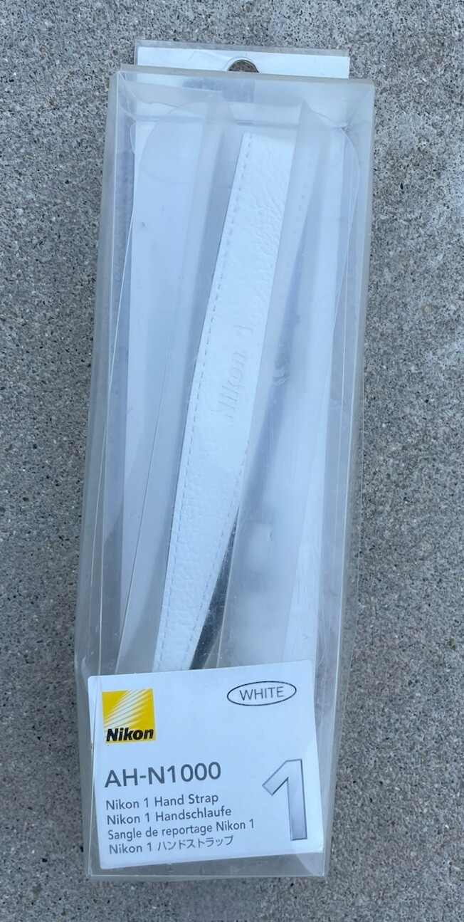New Nikon 1 Leather AH-N1000 Camera Hand Strap NIB White