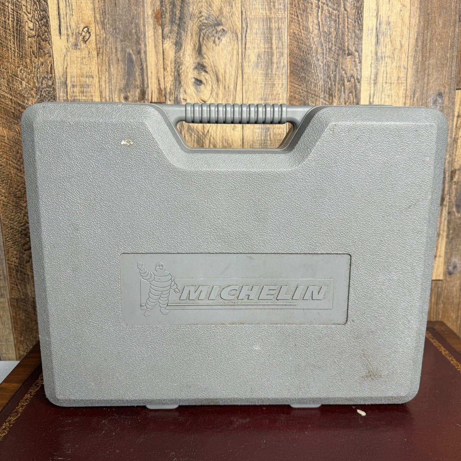 MICHELIN Emergency Roadside Kit - Incomplete