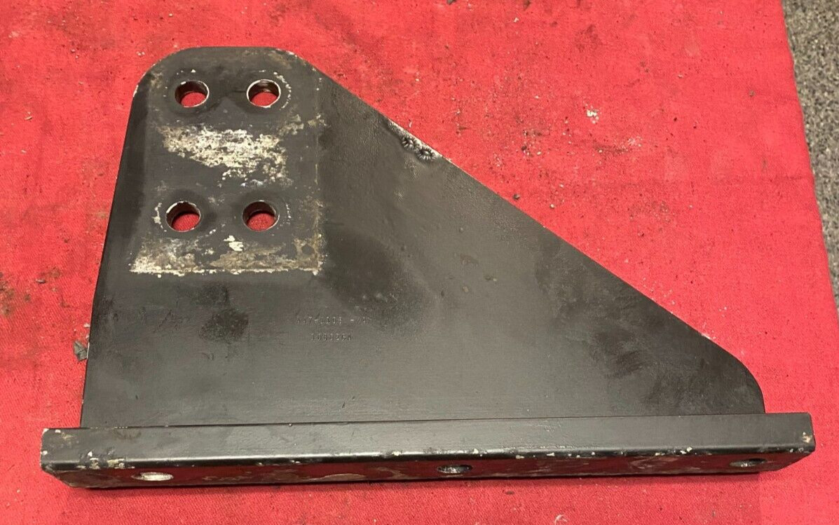 PACCAR/ KENWORTH / PETERBILT CROSSMEMBER GUSSET,  BRACKET A47-1108 LEFT