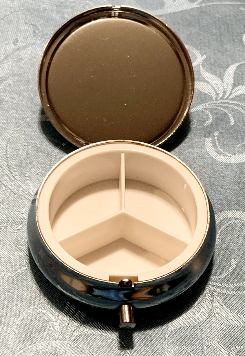 SIBERIAN HUSKY PUPPIES~TINY 1-1/2" ROUND PILL BOX WITH 3 COMPARTMENTS~20% OFF