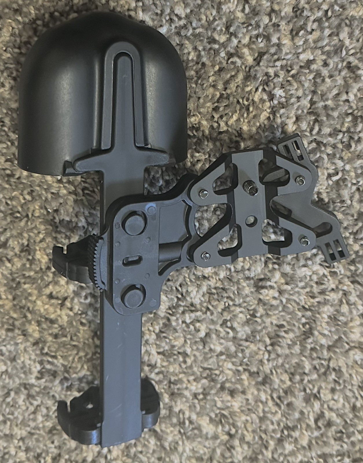 Ravin 3-Arrow Quiver with Mounting Bracket and R470/R500 Crank Handle Holder