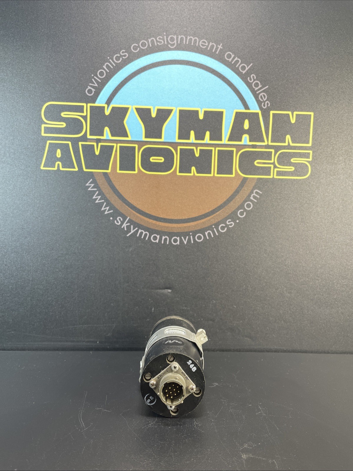 Beechcraft Oil Temp and Pressure Indicator - 101-384155-7