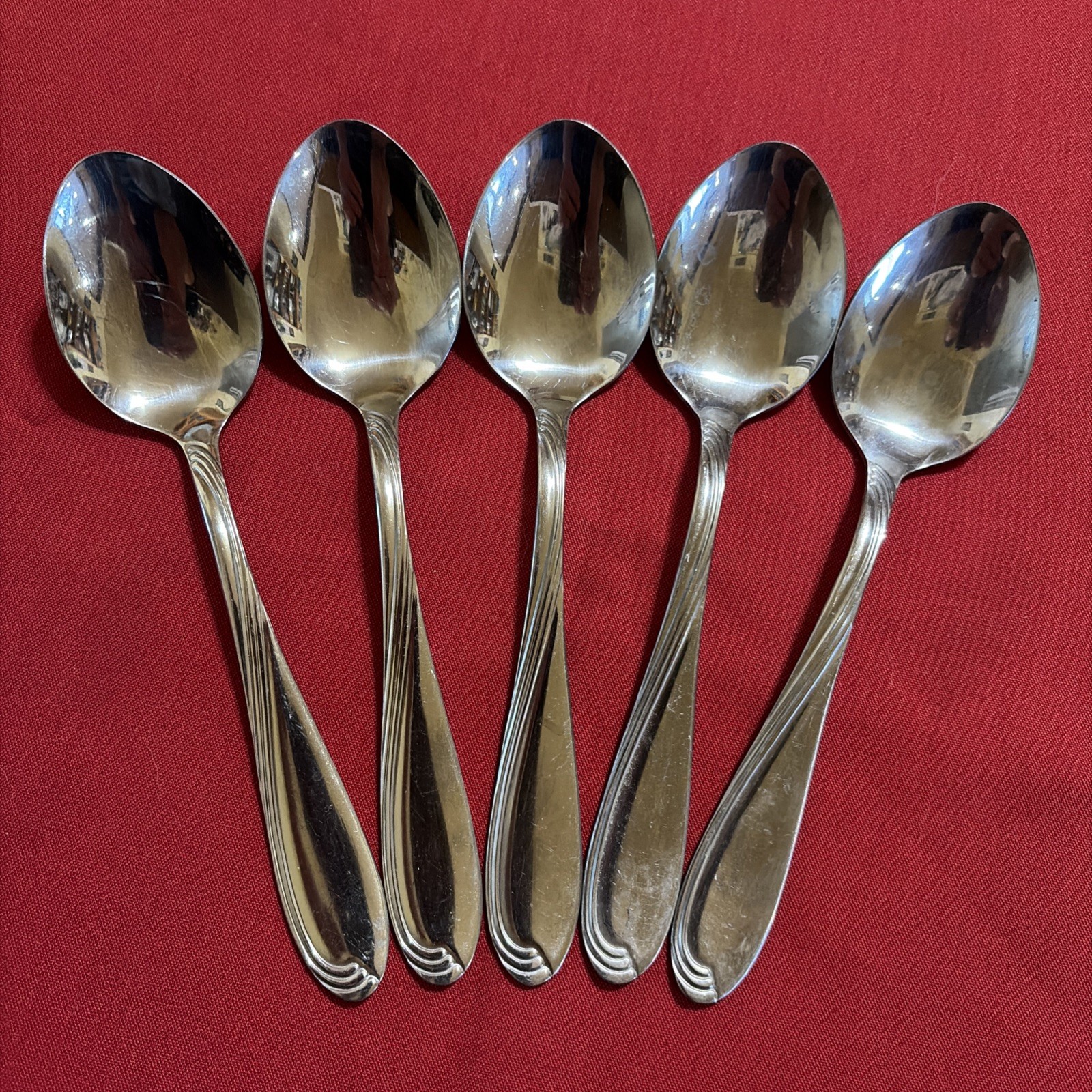 5 Oneida Camber Cresta Windswept Scroll Oval Soup Spoons Stainless Flatware 7.25