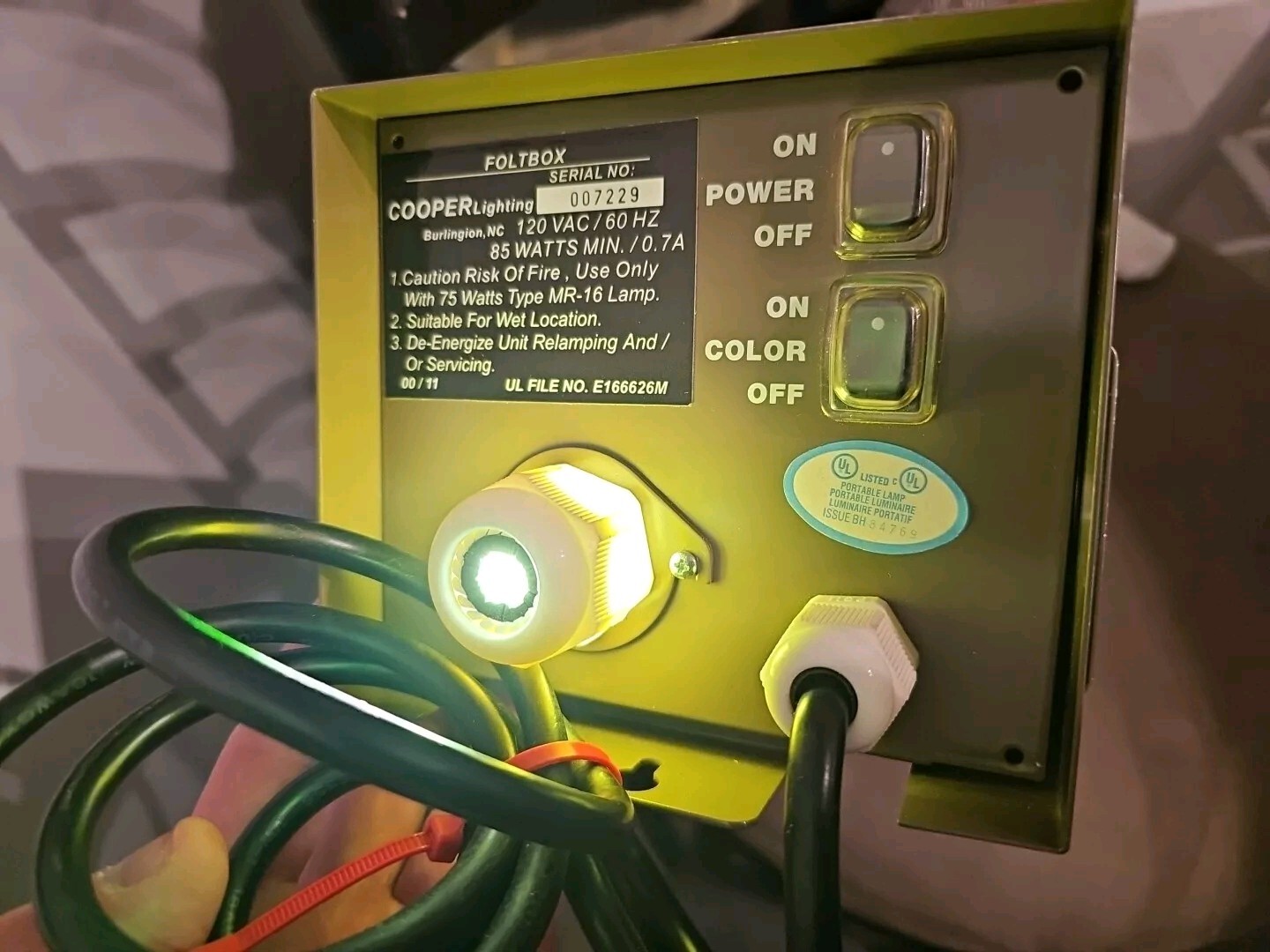 Cooper FOLTBOX fiber Optic. Power Source