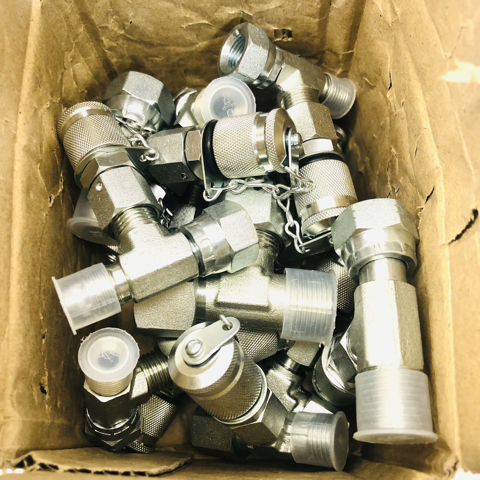 LOT OF 14 TEE FITTTINGS CONNECTOR FOR HYDRAULIC PRESSURE