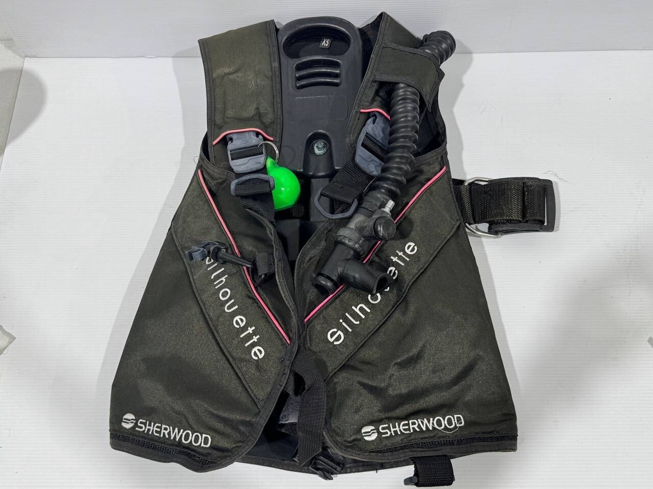 Sherwood Scuba Silhouette Black Vest Size XS
