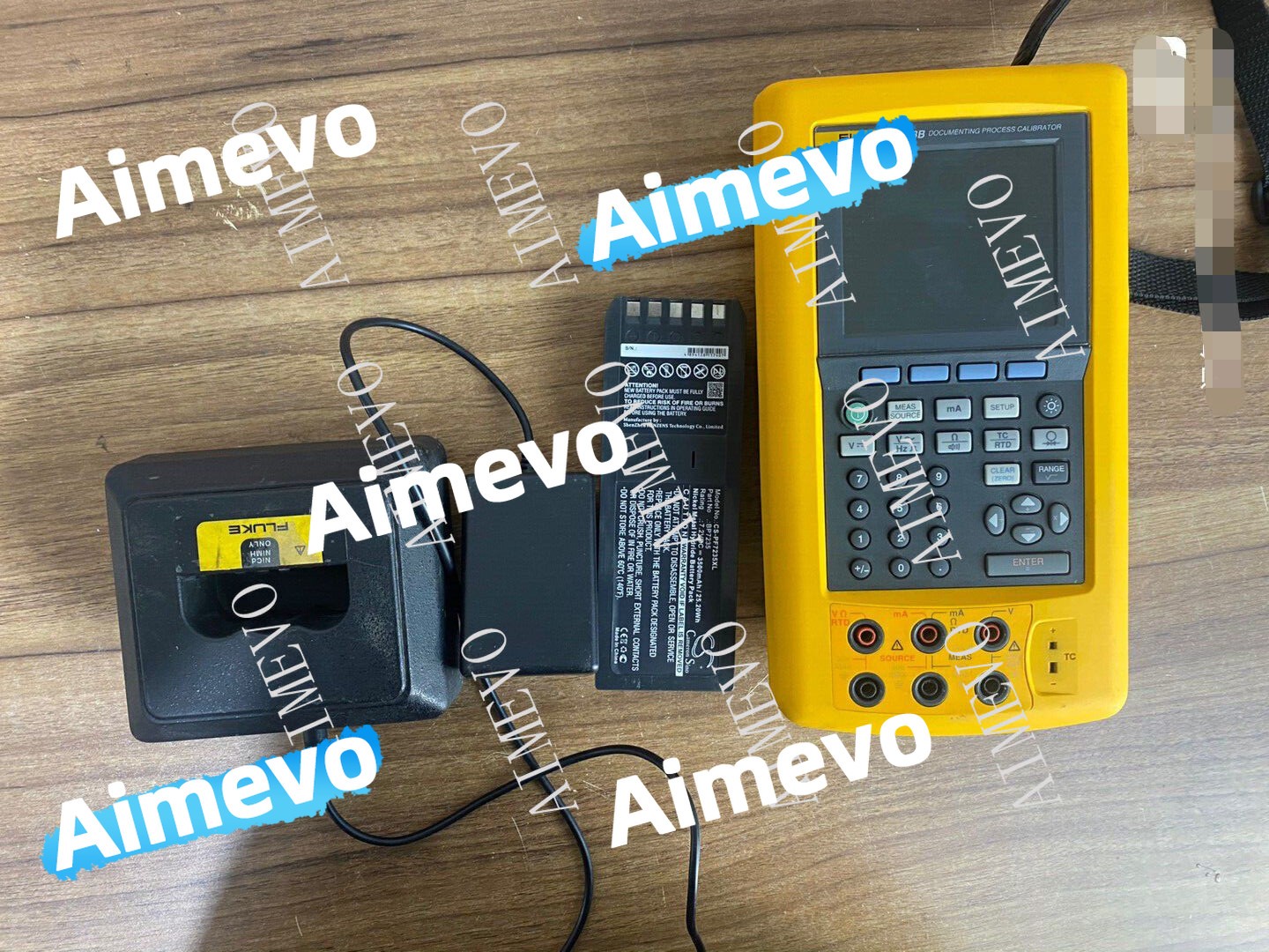 Fluke 743B Documenting Process Calibrator used