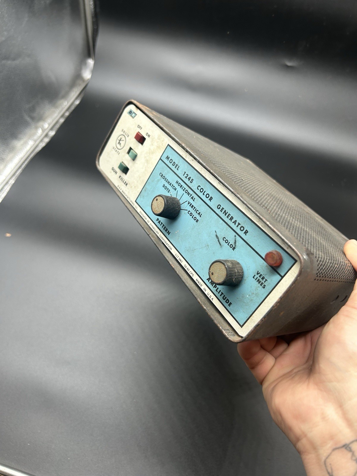 Vintage B&K Solid state Model 1245 Color Generator - Untested! For Parts