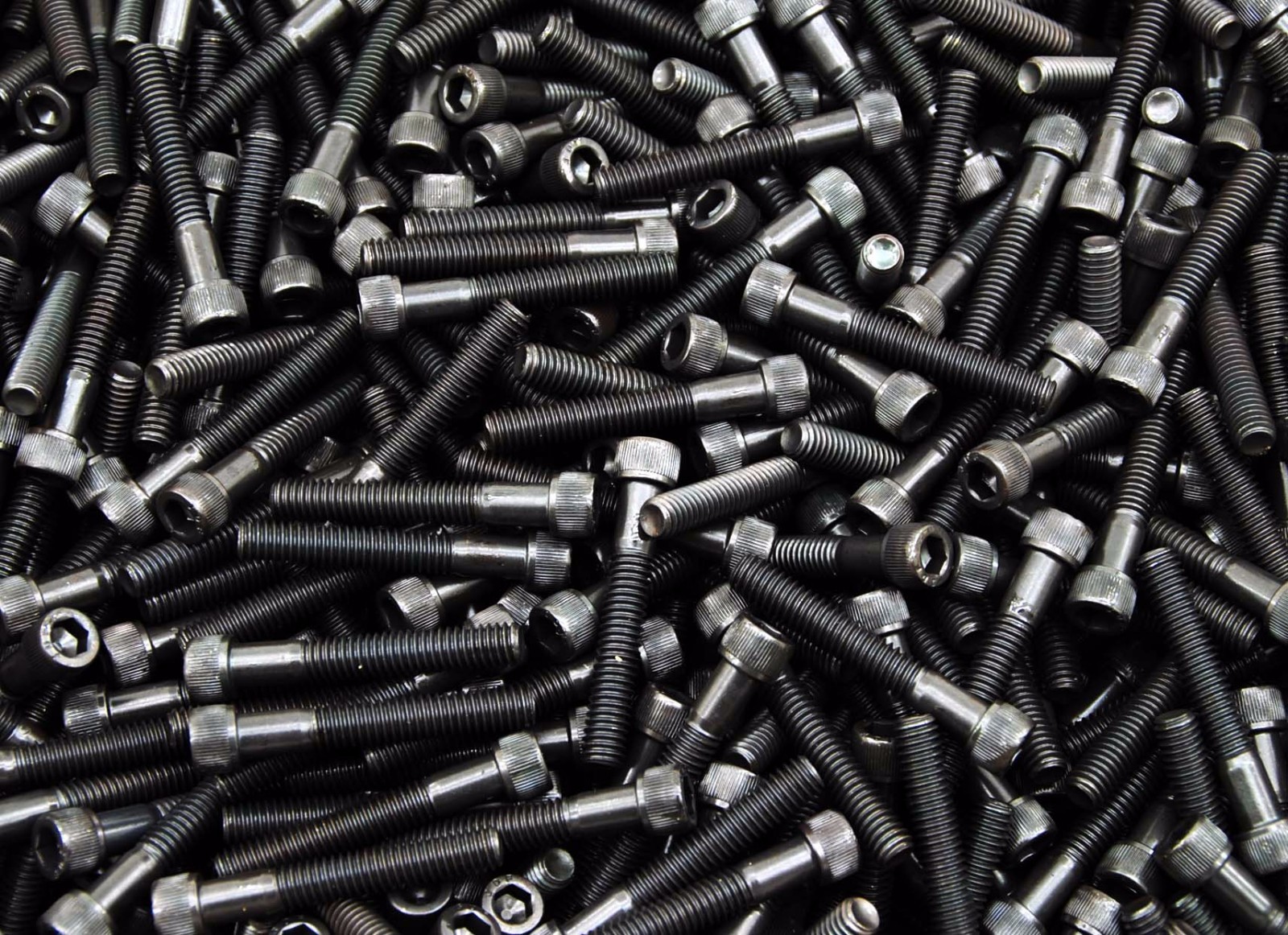 (100) Socket Head 5/16-18 x 2 Cap Screw SHCS Black A574 Allen Machine Bolts