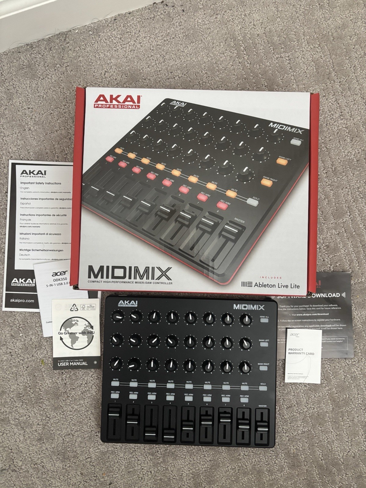 Akai MIDIMIX USB MIDI Controller - Black