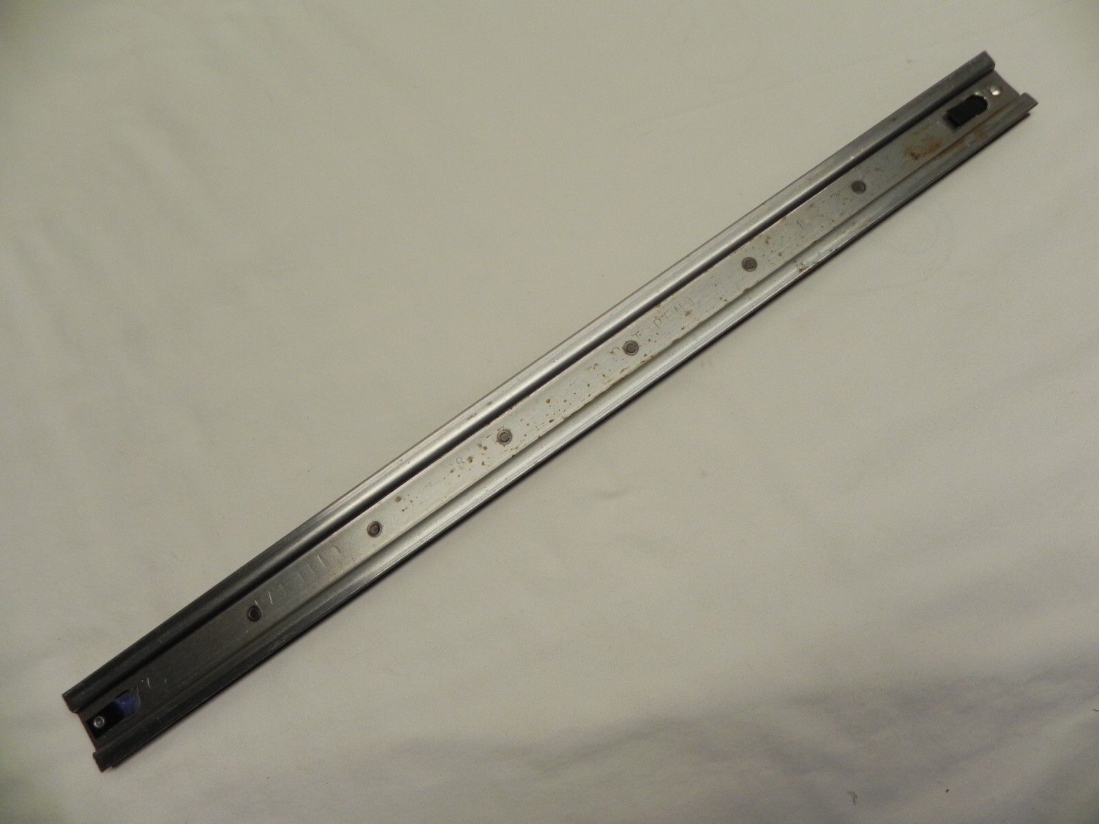 Snap-on 8-377 Roll Cab Friction Drawer Slide w/Slide Clips KRA380 17-5/8'' Long