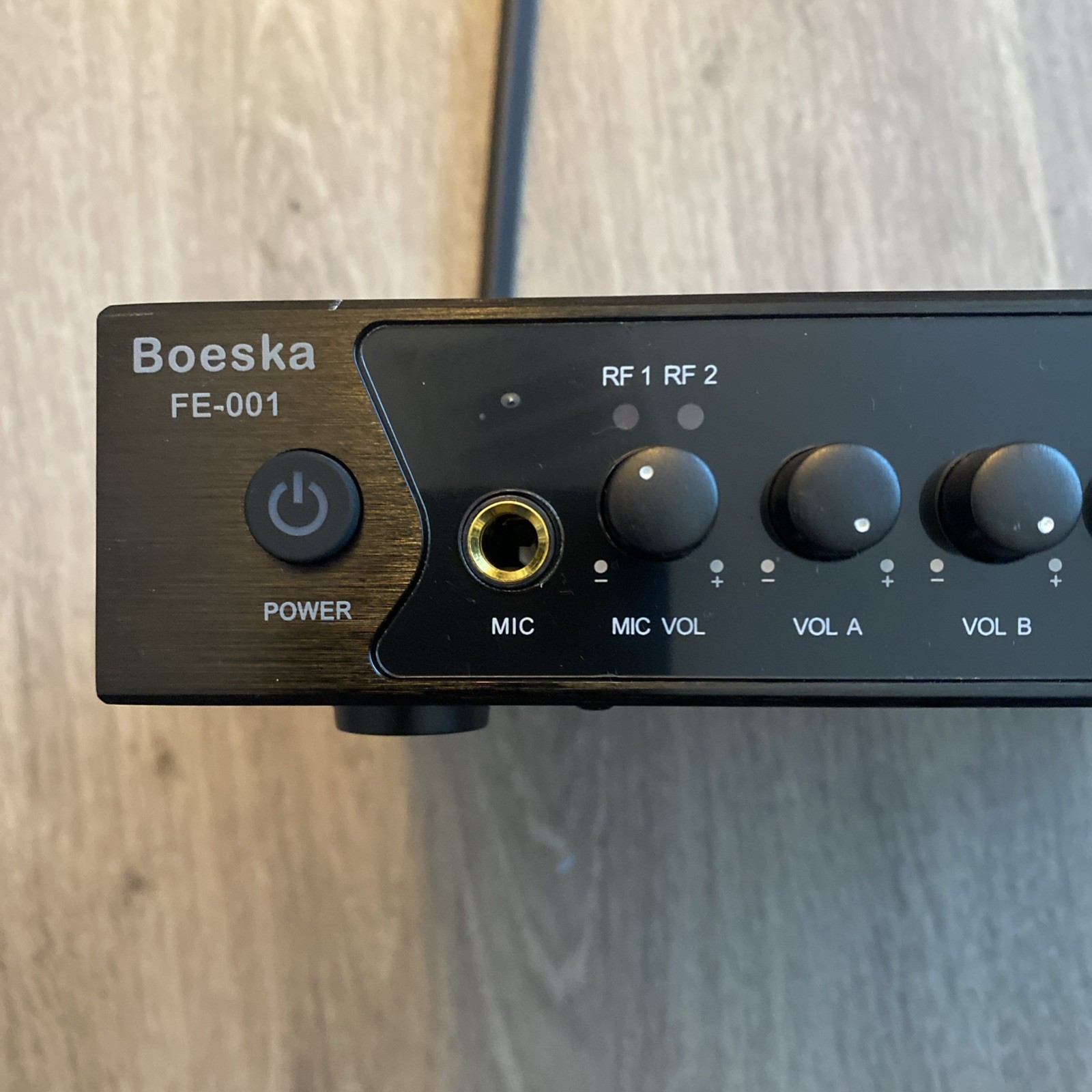 Boeska Dual UHF Wireless Microphone System 262ft Range *UNIT ONLY