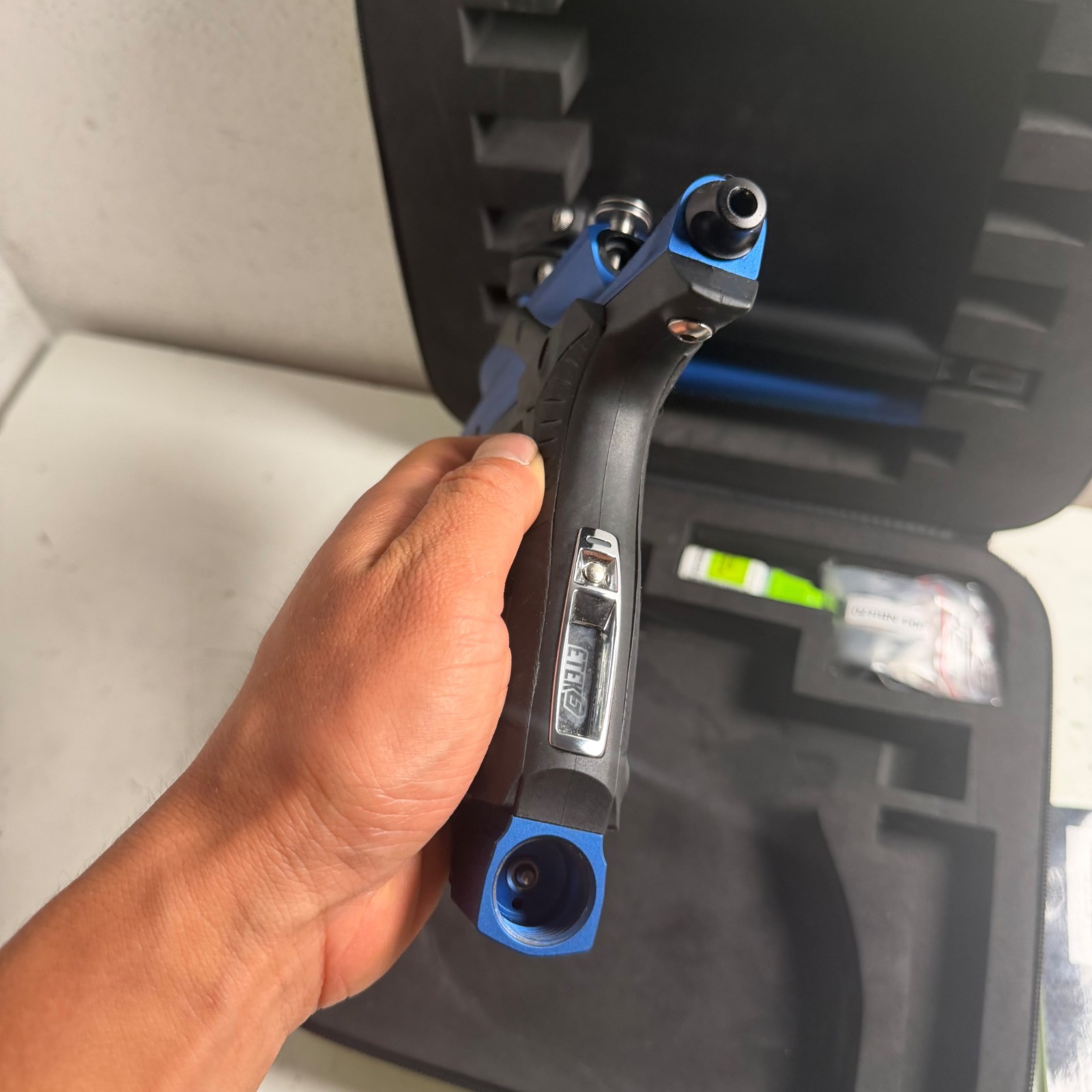 Planet Eclipse Etek 5 Blue Black 2-Piece Barrel Electronic Paintball Marker Gun