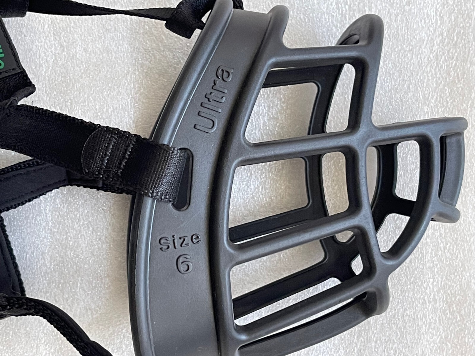 BASKERVILLE, SIZE 6 ULTRA DOG MUZZLE, NWOT, NEW USED