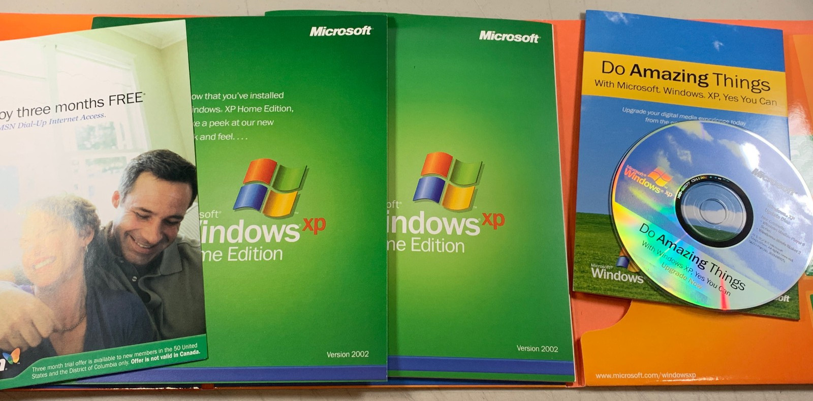 Microsoft Windows XP Home Edition Upgrade Version 2002 w CD & Product Key No Box