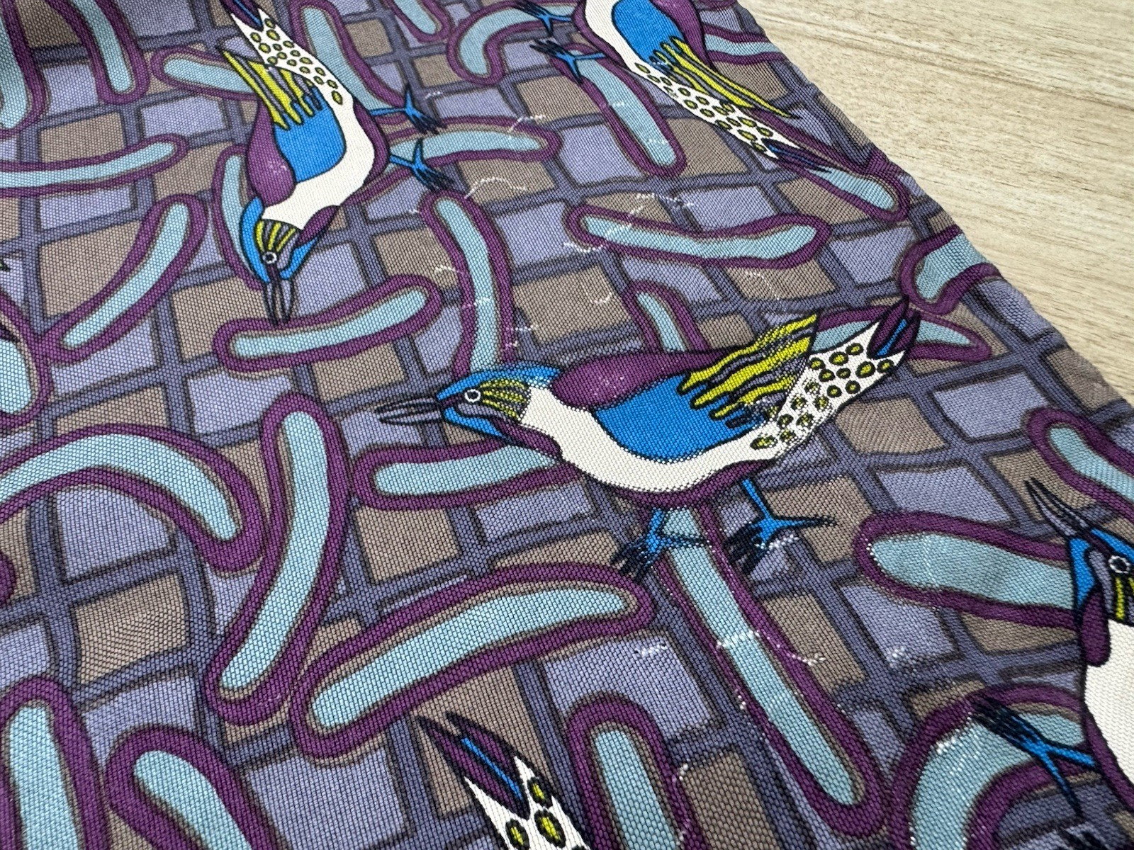 MEMPHIS Milano Vintage 100% Silk Scarf Birds Designer Print Rare Auth Italy
