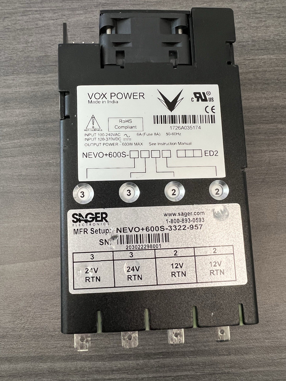 VOX NEVO+600S Configurable Power Supply