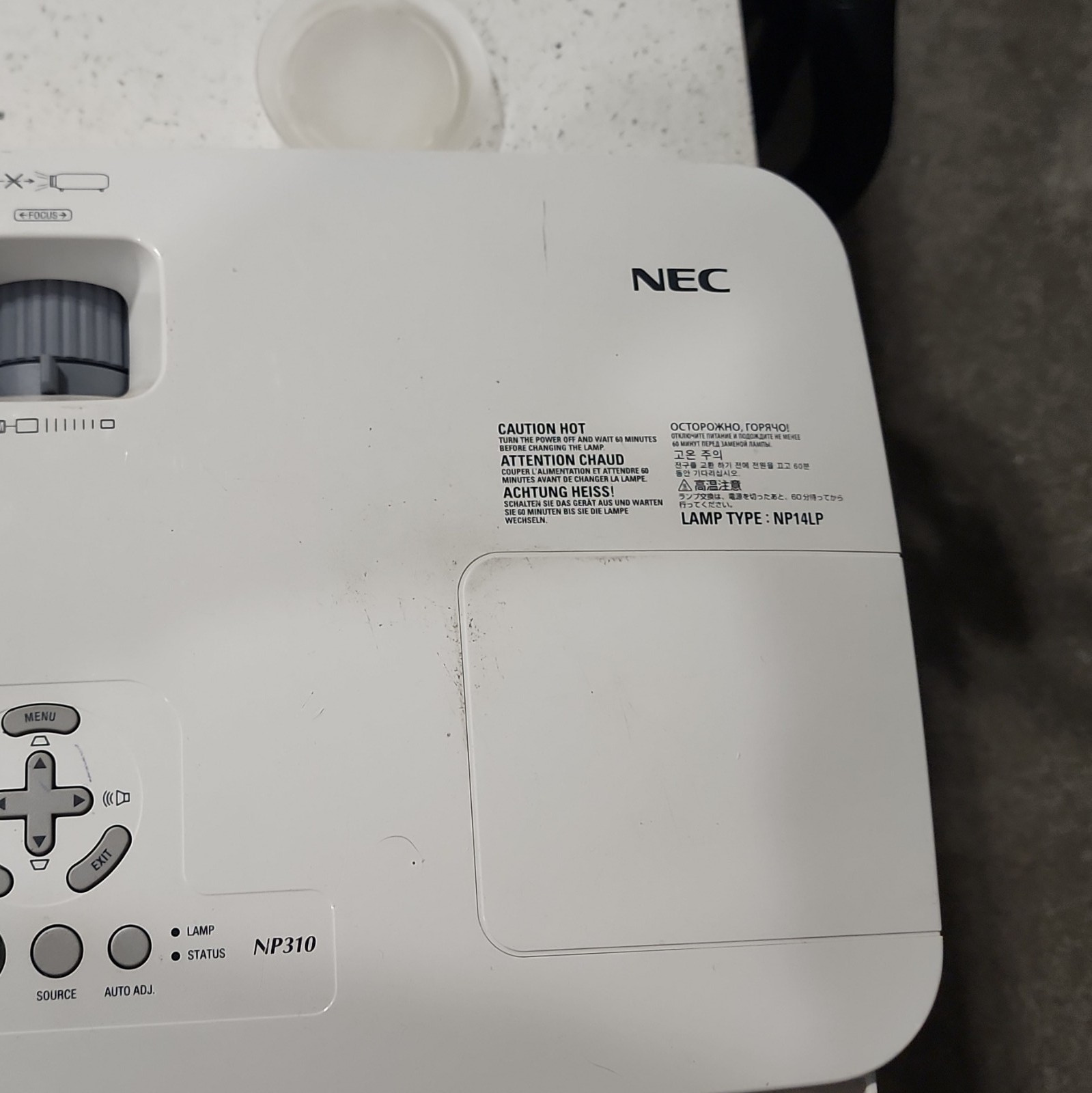 NEC NP310 White DLP Desktop Projector SVGA 1024x768 2200 ANSI 4:3 Speakers