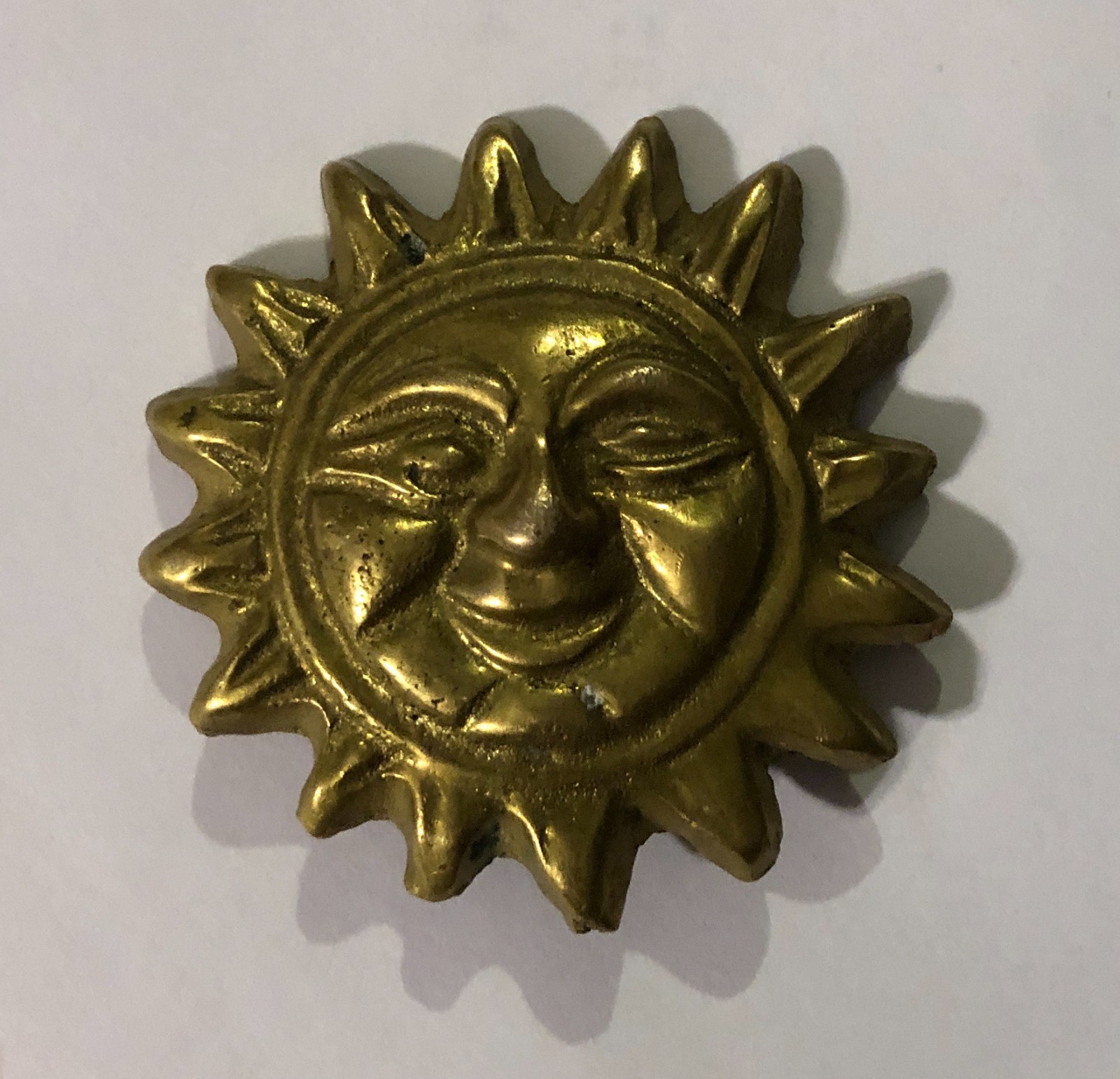 New Vintage BRASS SUN Screw Back Decoration  Leathercraft   1  7/8" Diameter