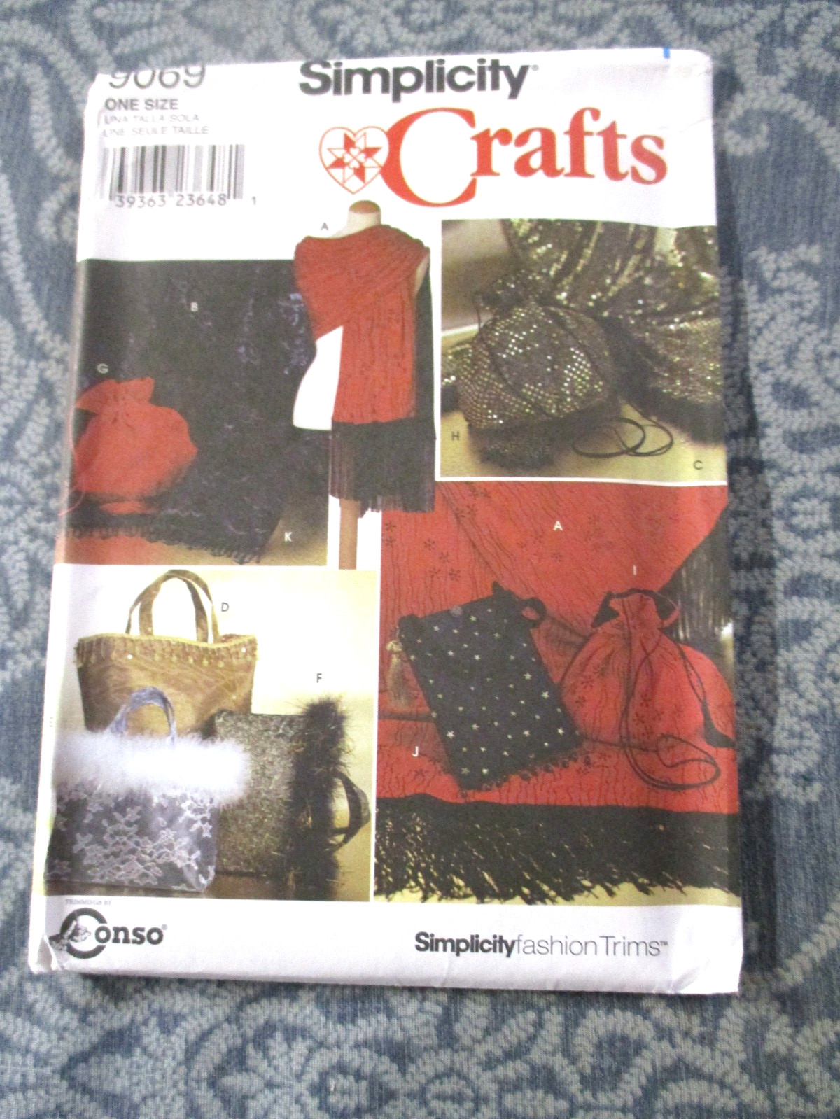 Simpicity 9069, Fancy Bags and Shawls, 1999, New, Great for Evening/Formal