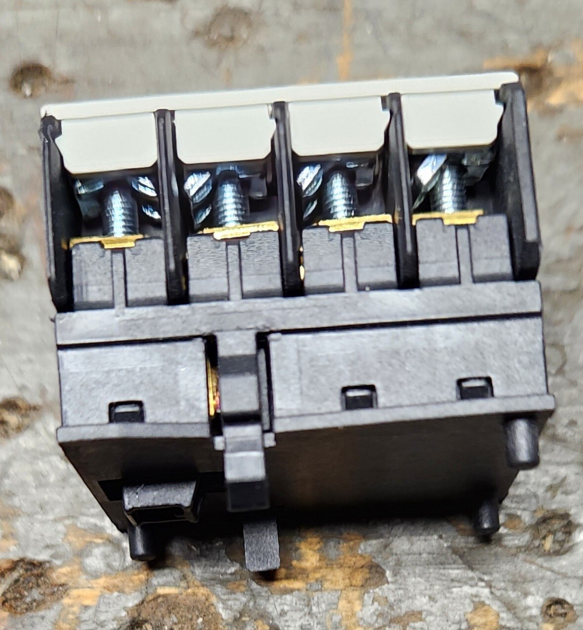 EEC HAXT22 Auxiliary Contact Block