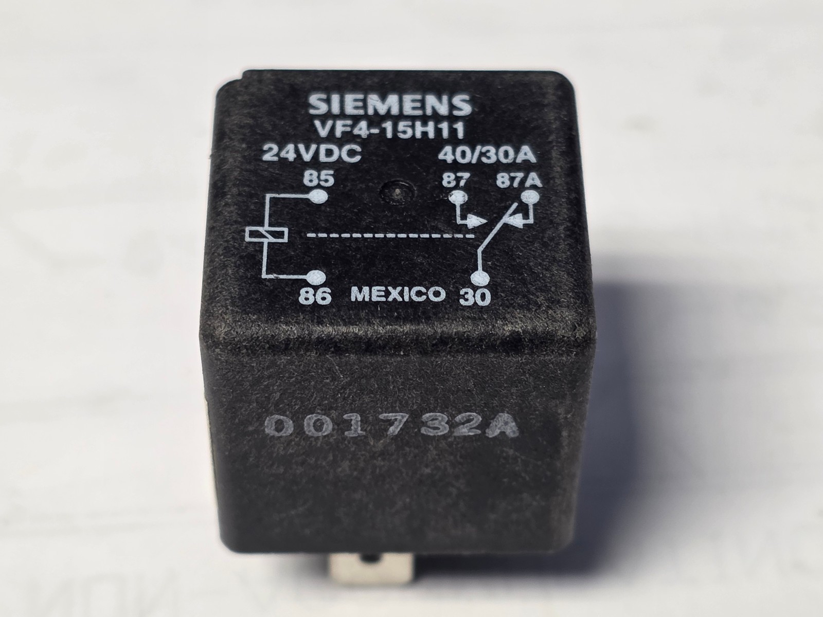 Siemens VF4-15H11 Relay 24V, 40A Form C, NO/NC, Bass Products 145-3000-340 (NOS)