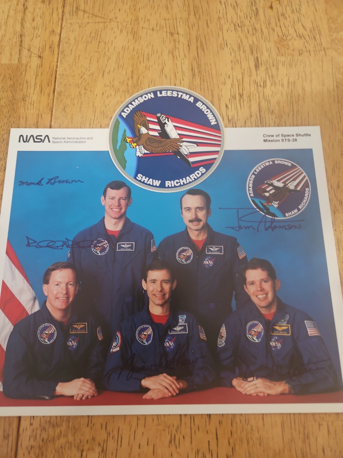 STS-28 Signed Crew Photo And  Sticker
