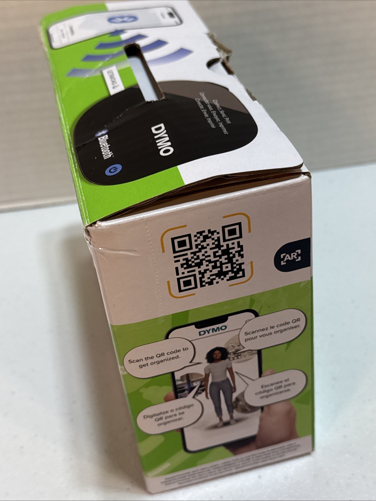 Dymo Bluetooth Compact Wireless Label Maker LetraTag 200B with Extra Refill