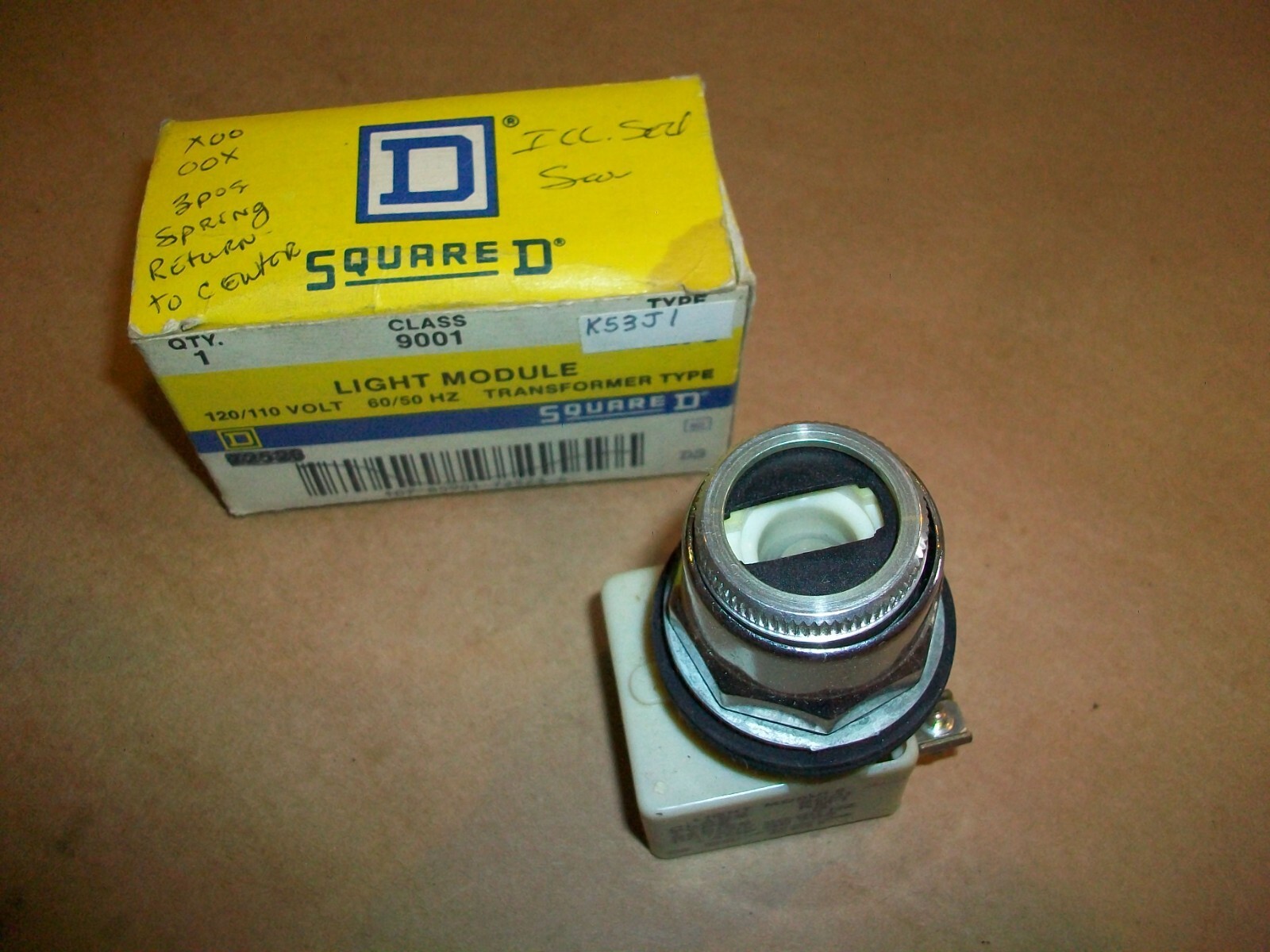 Square D Illuminated Selector Switch 9001 K53J1R NEW NO OPERATOR