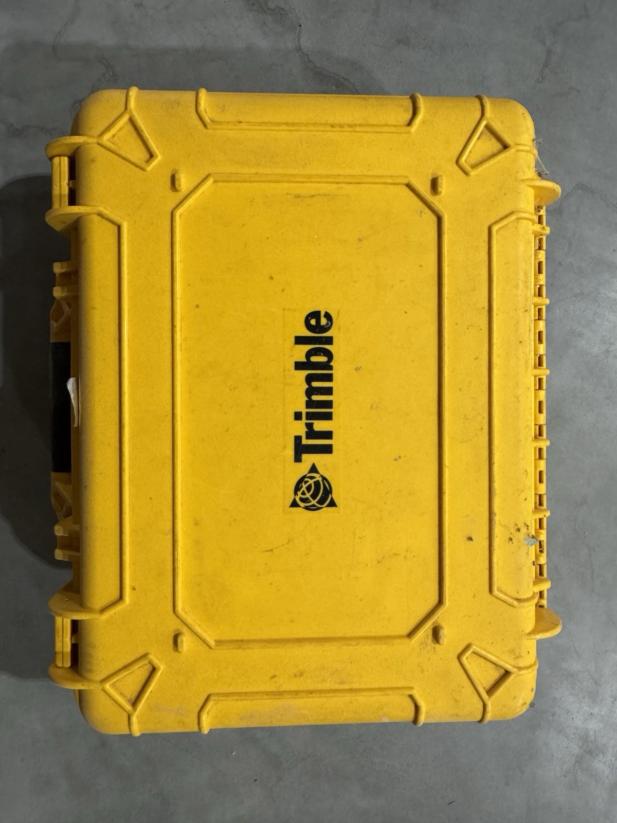 Trimble GNSS Receiver Survey Kit BV2032 with Accessories & Yellow Hard Case