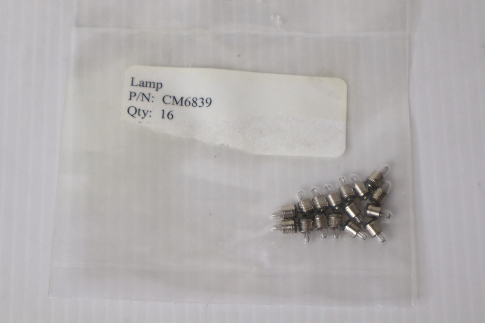 CM6839 Lamp - Lot of 16