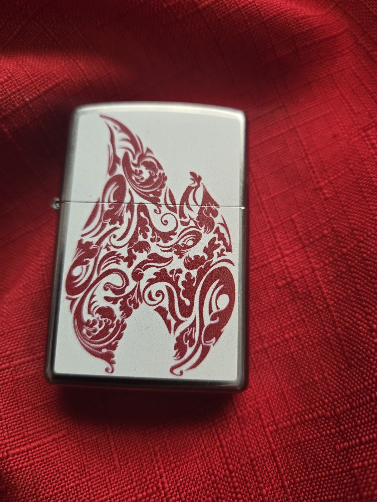 Zippo Street Chrome Red Flame Lighter 2019
