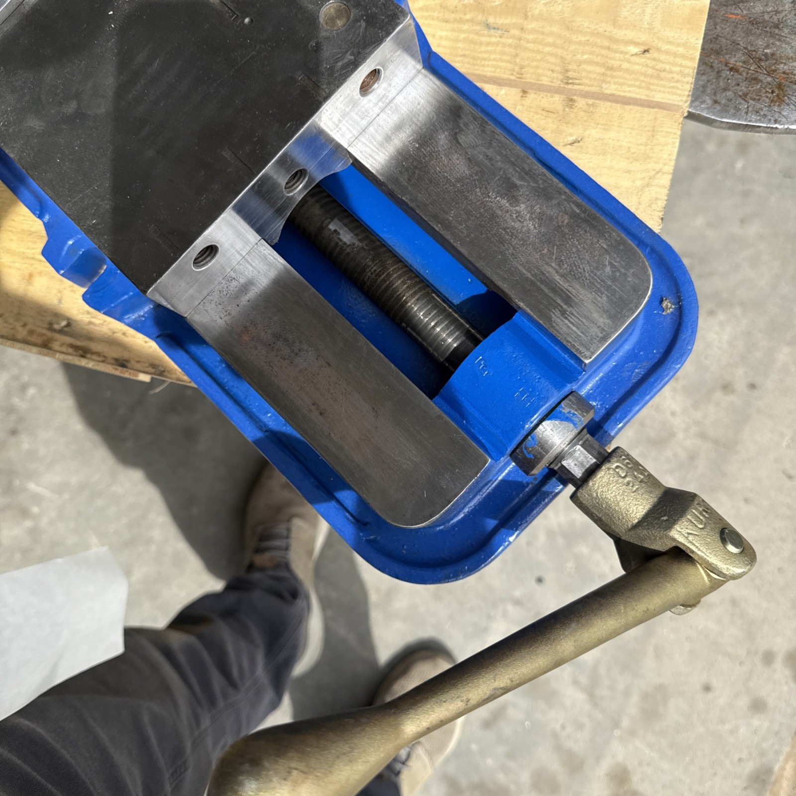 Kurt 6” Precision Machine Vise Model D60 (av12