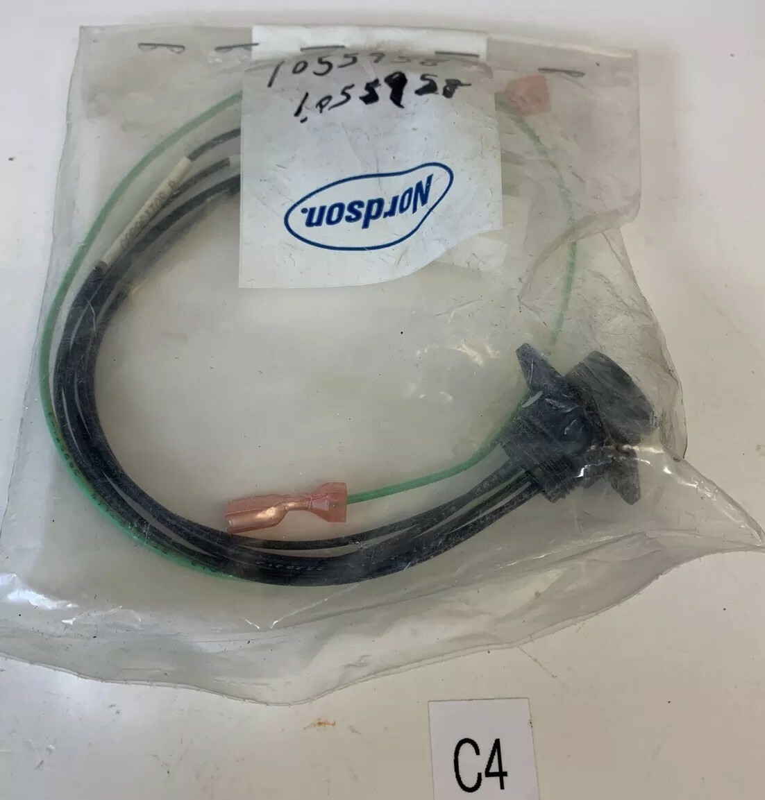 NORDSON DURABLUE MELTER MOTOR BULKHEAD CONNECTOR 1055958 FAST SHIPPING!