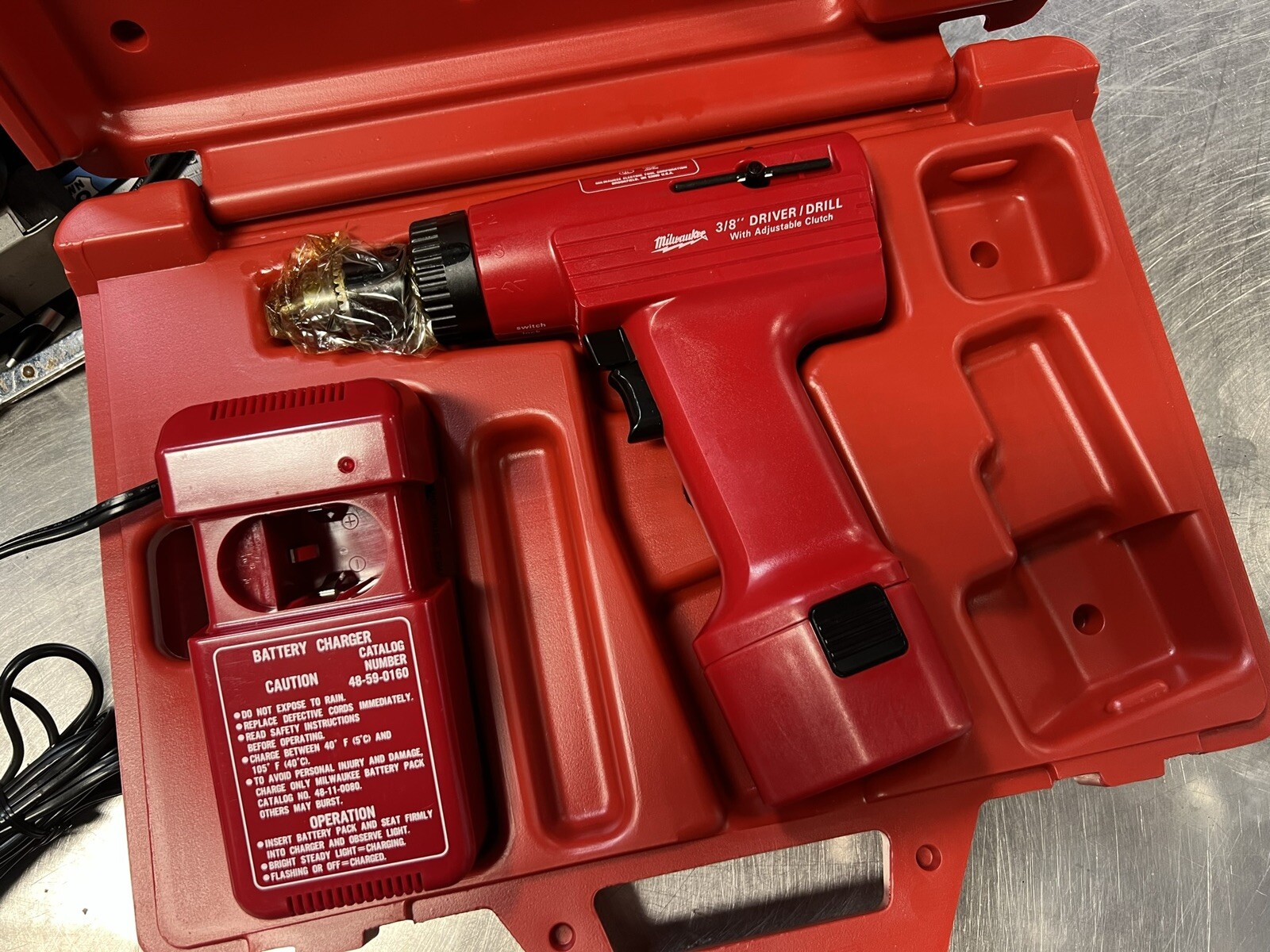 VINTAGE MILWAUKEE 0210-1 0211-1 3/8" CORDLESS 9.6v DRIVER DRILL NEW OLD STOCK US