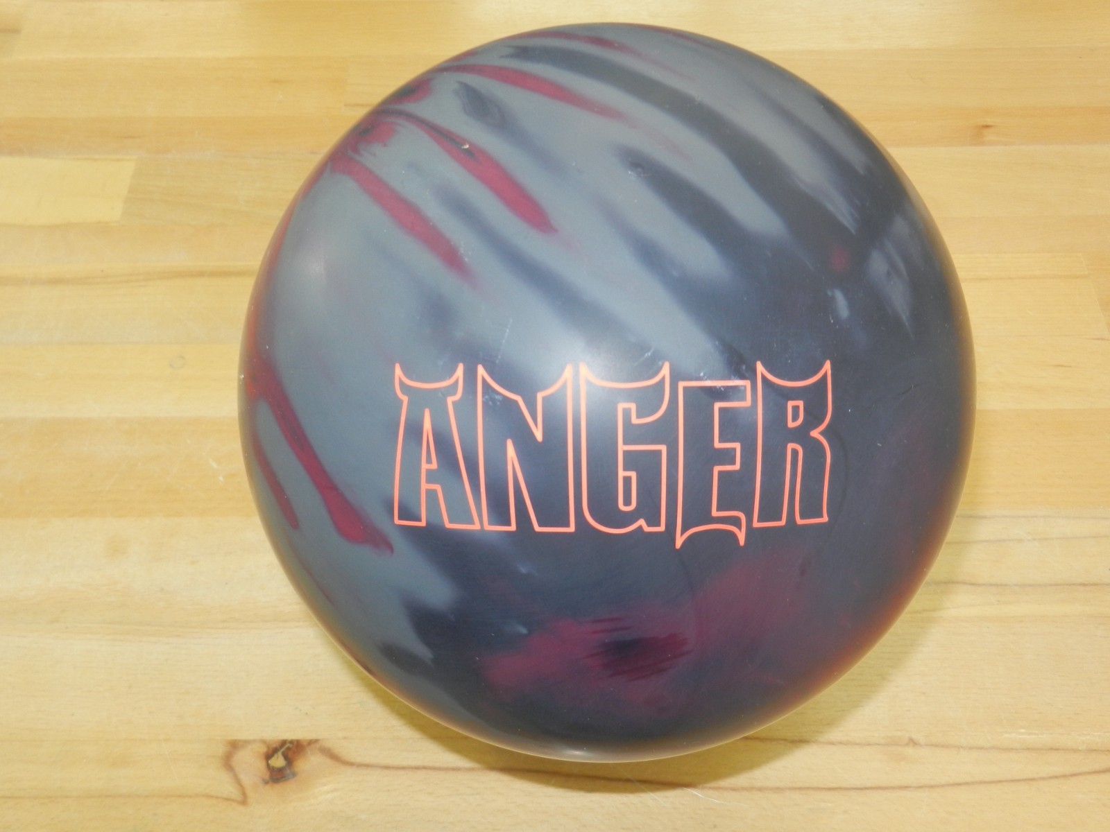 NIB 14# Hammer Anger Solid Bowling Ball - 14.3/2-3" Pin/2.30oz TW