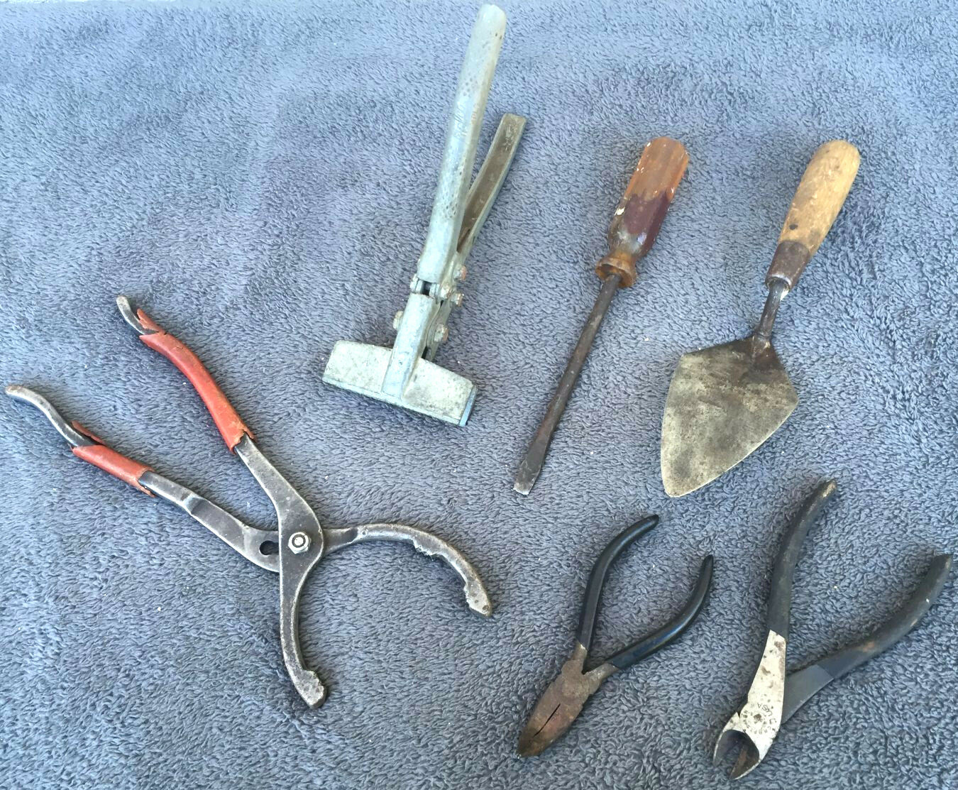 LOT Mix UNUSUAL TOOLS Old ESTATE barn attic weird Vintage USA TOOLS gift XR