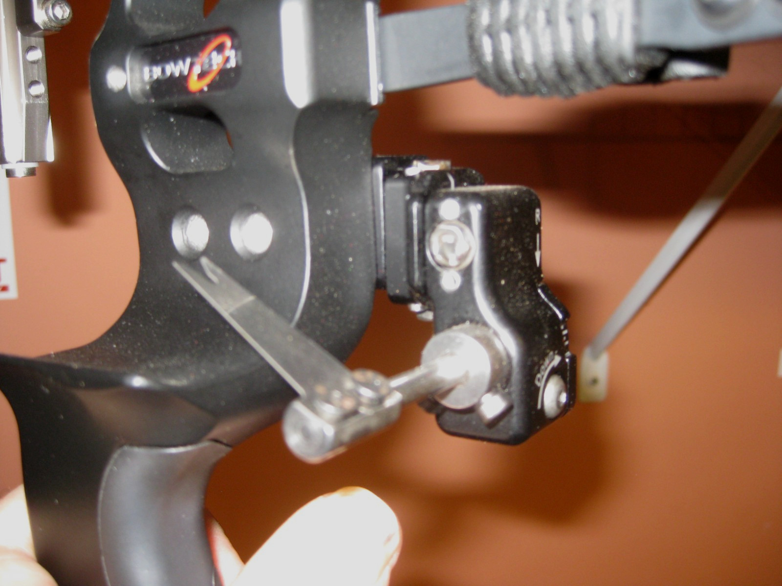 Spot Hogg The Edge Arrow Rest, Black, Right Hand
