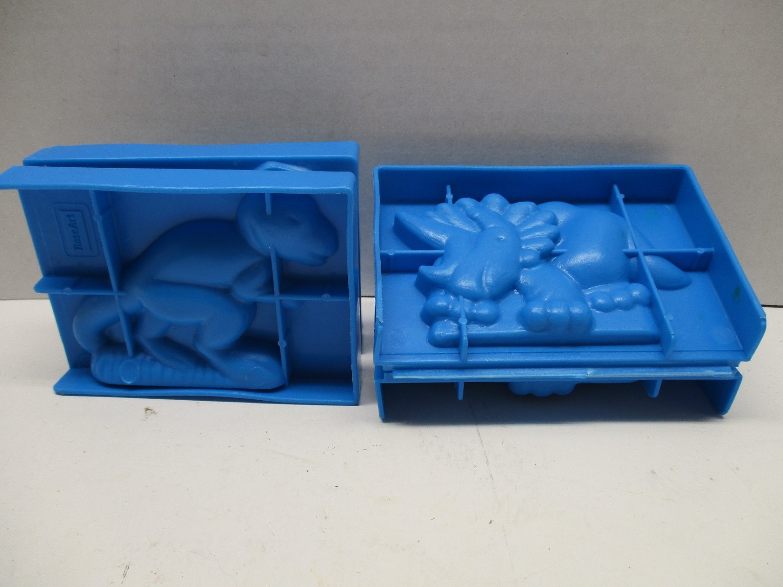 Vintage RoseArt  Dinosaur Molds Arts Kids Crafts