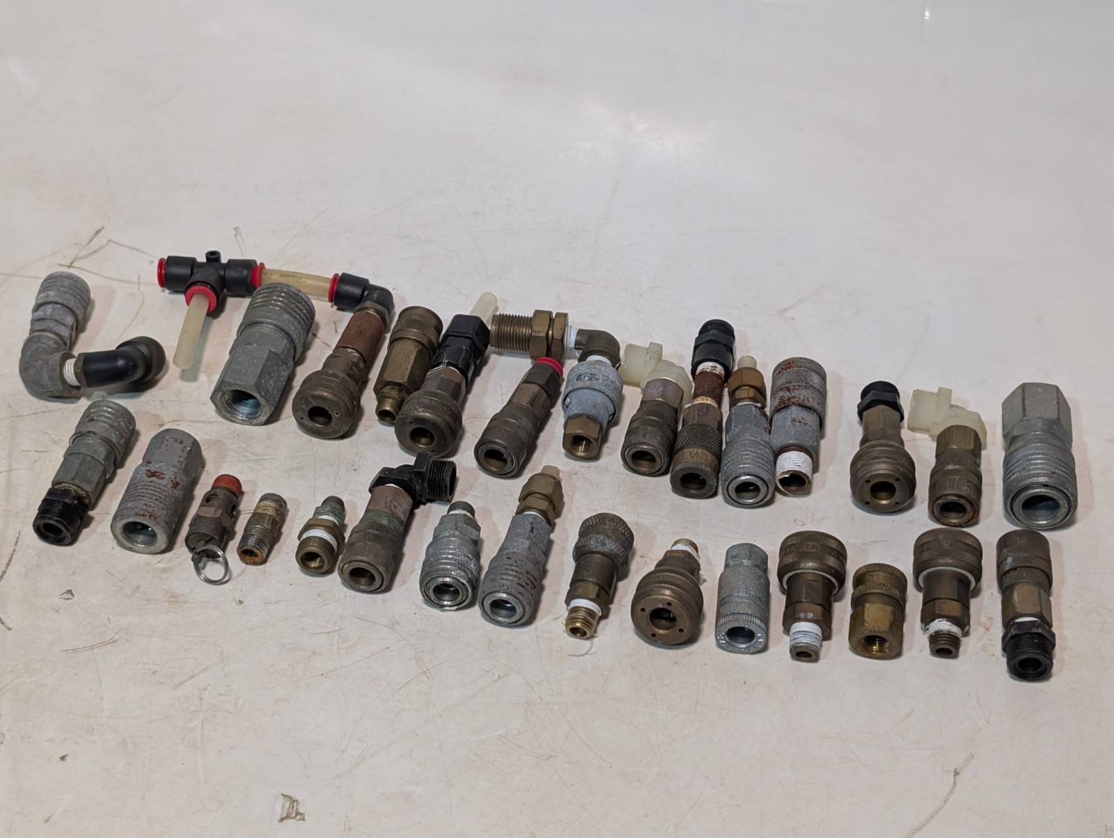 Lot of 30: Asstd Quick Connectors, Fittings, Couplers, Plugs, Pneumatic Hardware