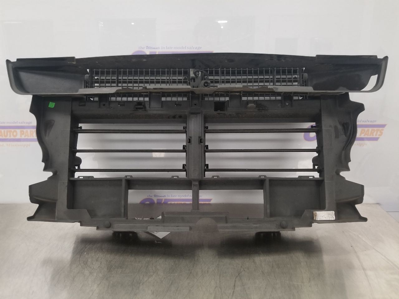 22 CHEVY COLORADO LT 2.5L AIR SHUTTER OEM