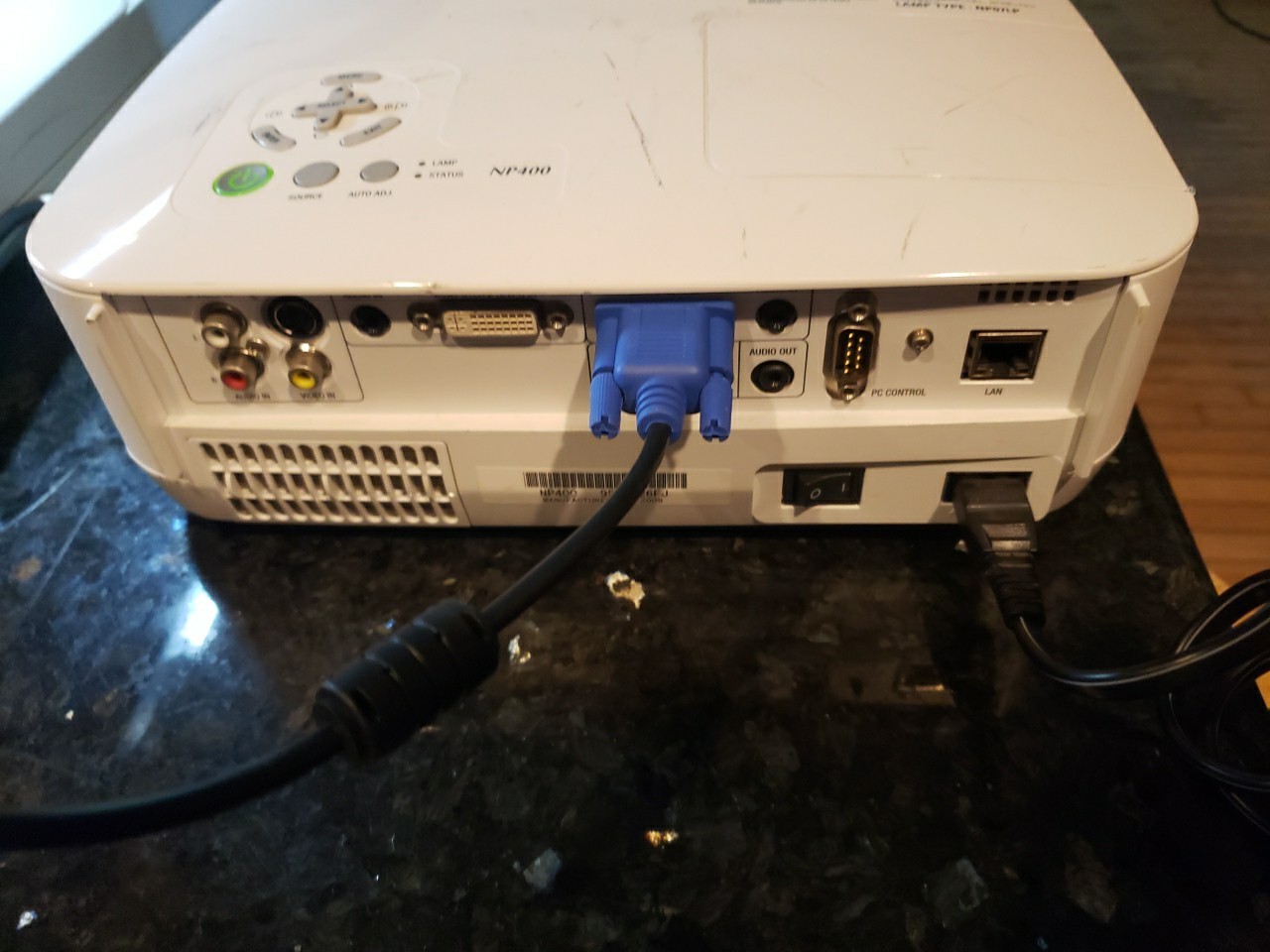 NEC nP400 3LCD Projector with power cord no remote free ship