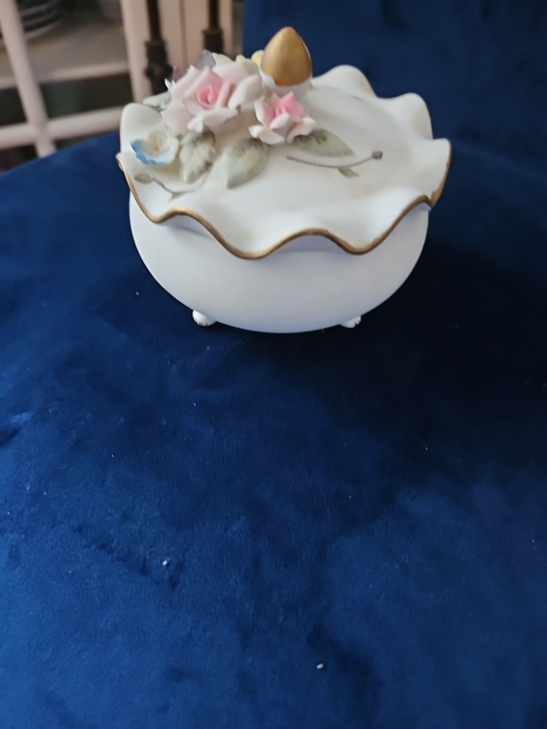 Lefton Floral Trinket Box Round 3.5" Diameter