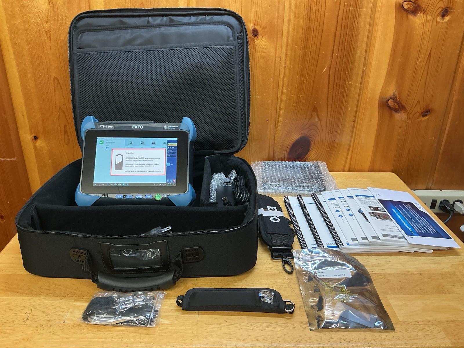 Exfo FTB-1v2 Pro & FTBx-8870 Power Blazer 10G Multiservice Test Module