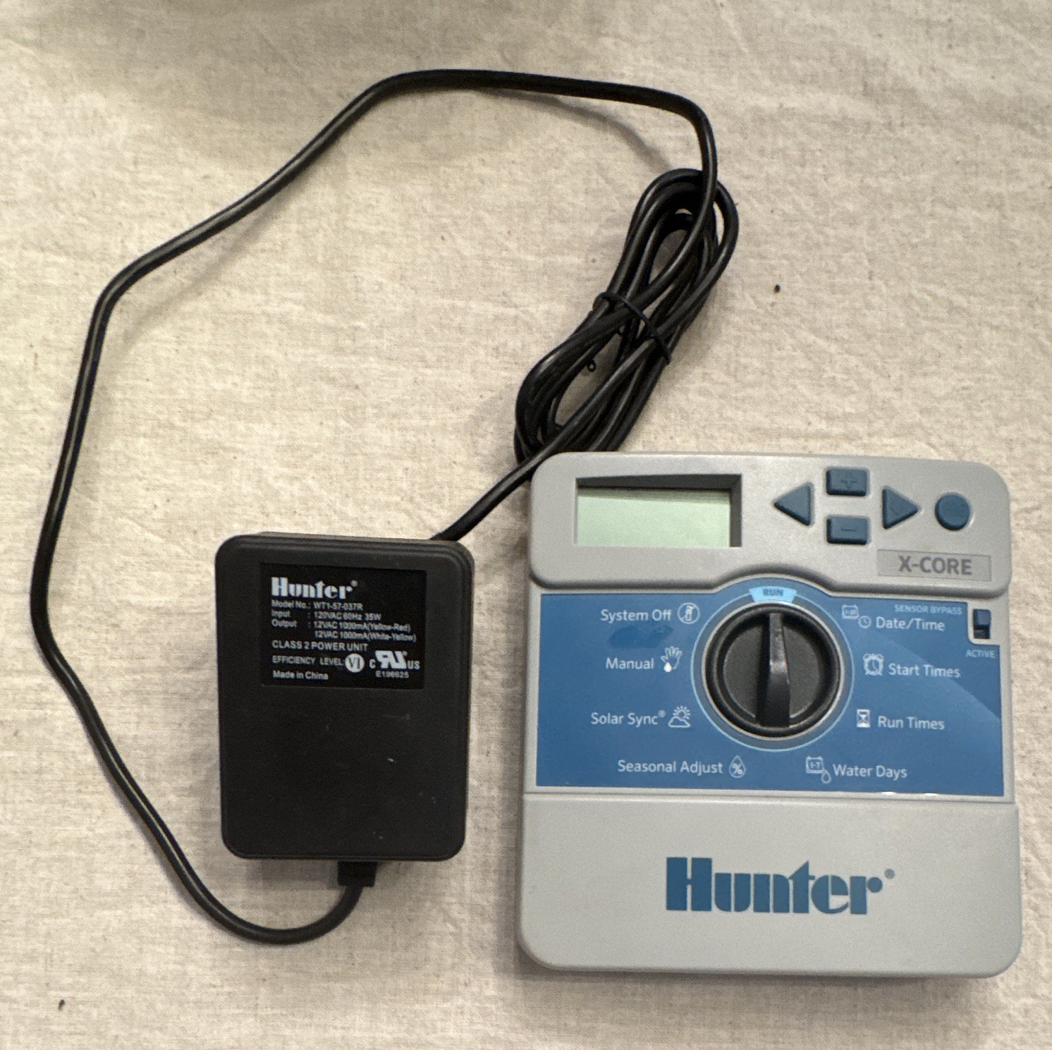 Hunter X-Core XC-800i 8-Zone Indoor Sprinkler Controller w/ Adapter, LCD