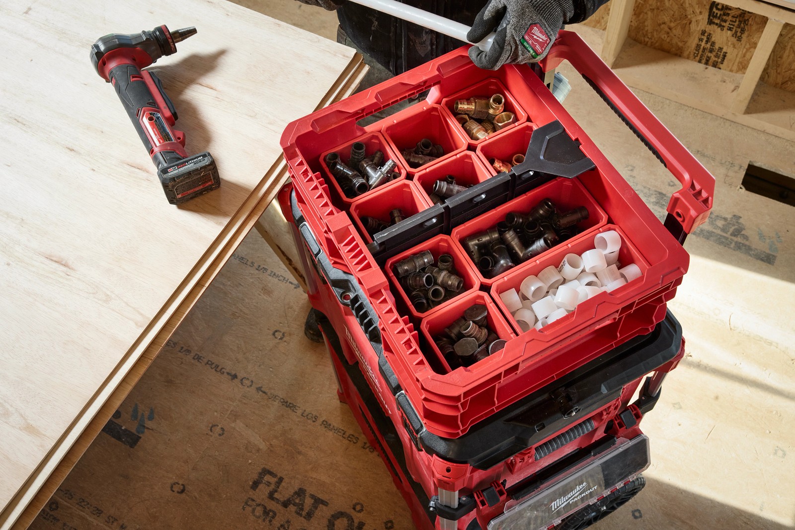 Milwaukee Tool 48-22-8438 PACKOUT Low-Profile Crate
