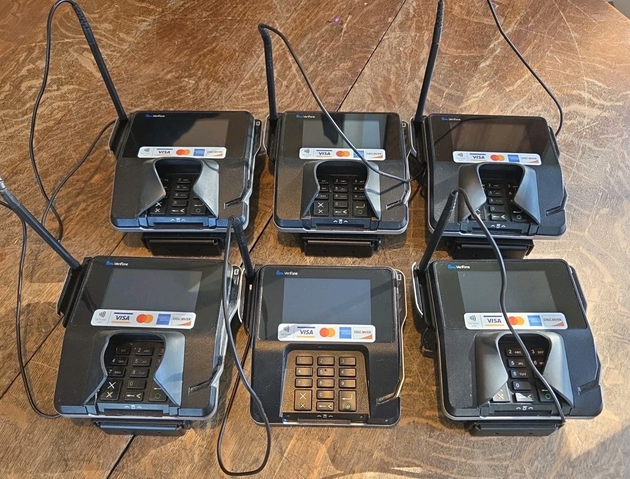 Lot Of 6 Verifone MX915 Credit Card Payment Machines Used